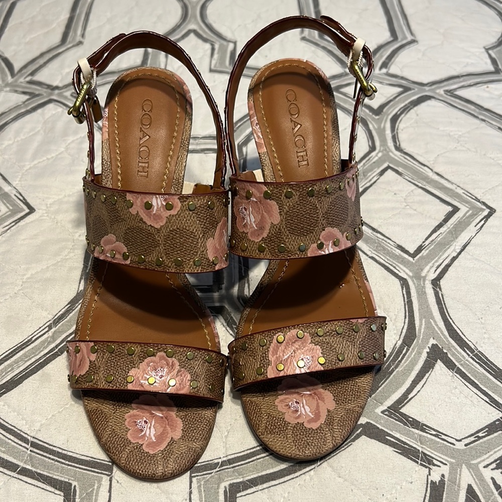 Beautiful sandals!